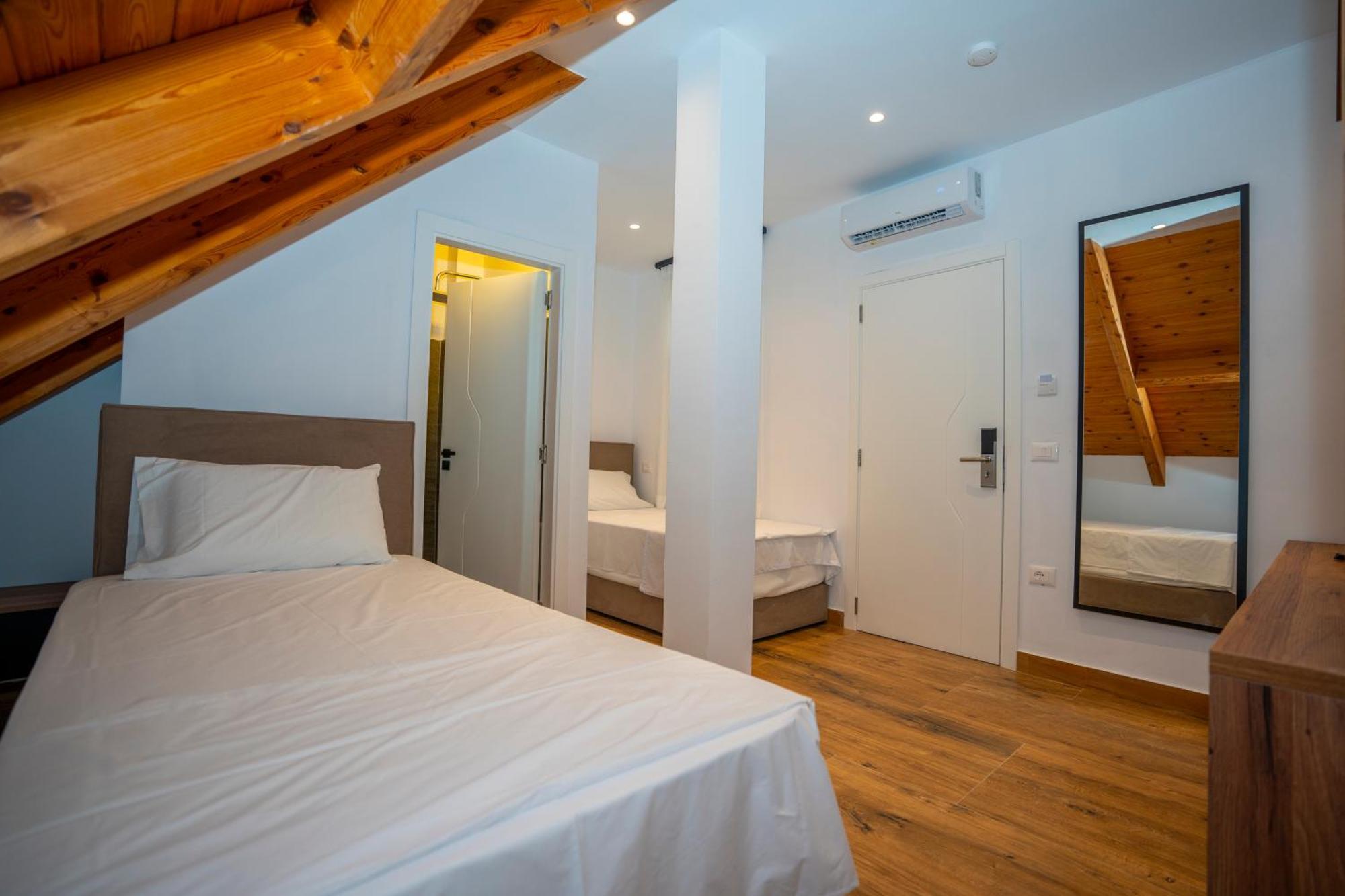 Gjuhadoli Hotel Restaurant Shkoder Luaran gambar