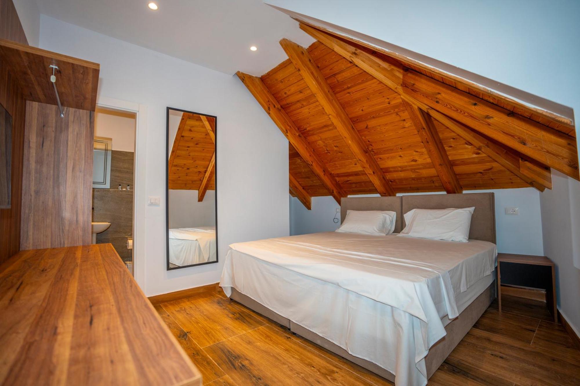 Gjuhadoli Hotel Restaurant Shkoder Luaran gambar