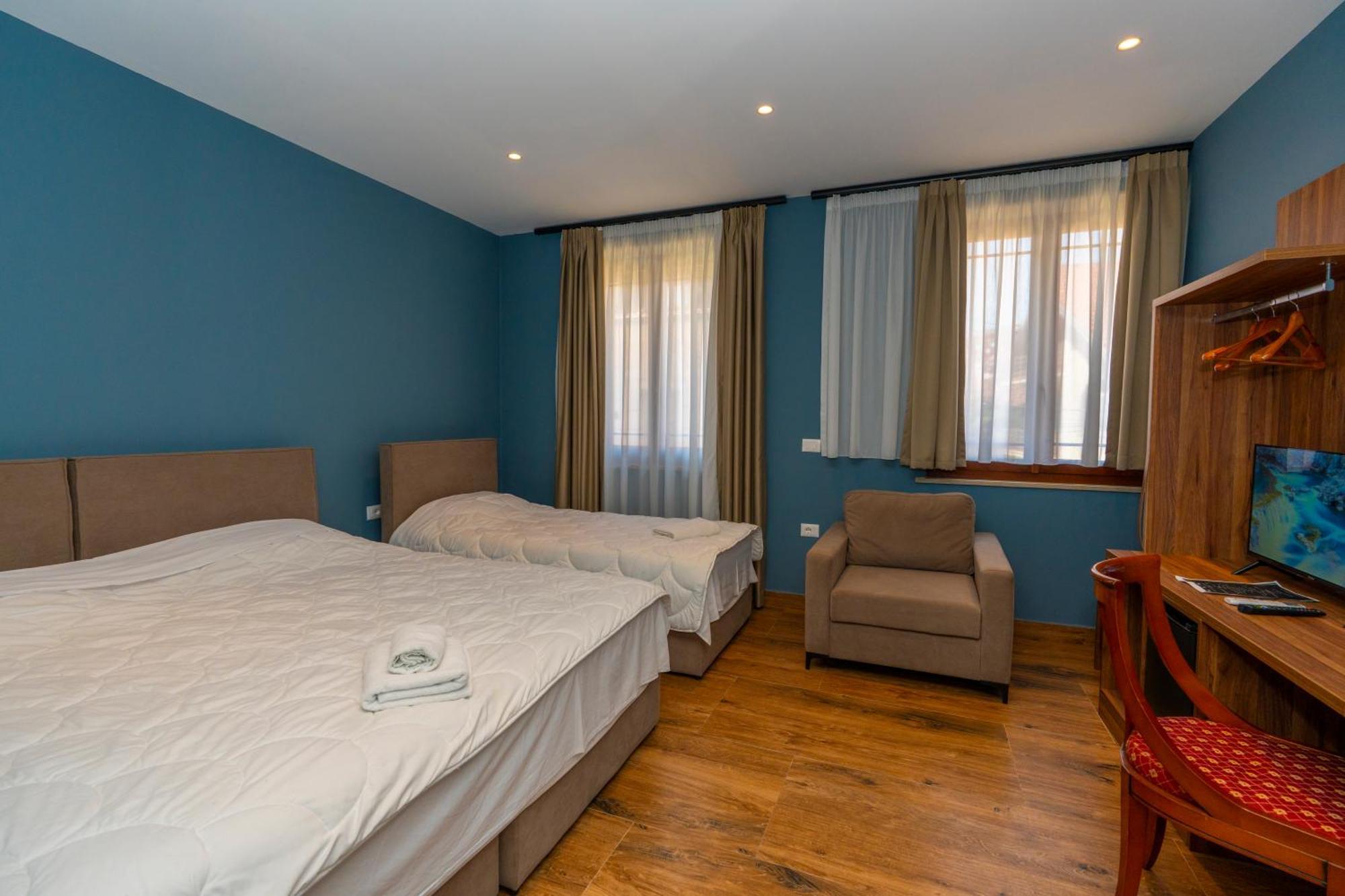 Gjuhadoli Hotel Restaurant Shkoder Luaran gambar
